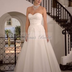 Venus VN6907 size 10 Ivory
